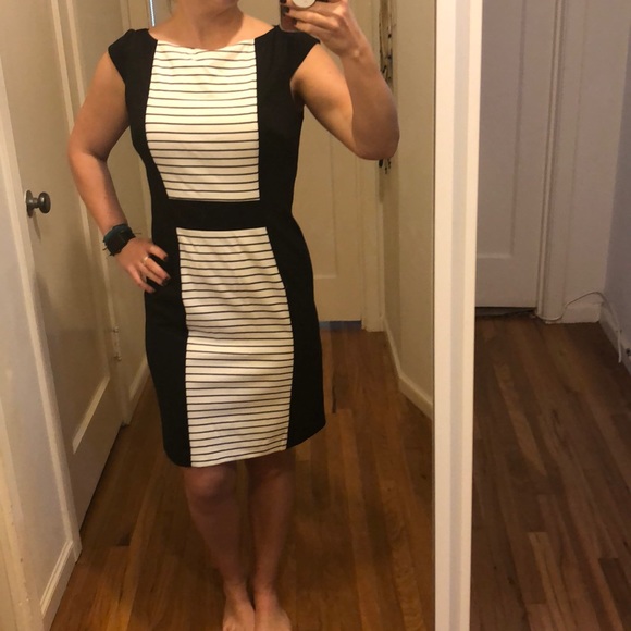 Black and white striped dress - Picture 3 of 5